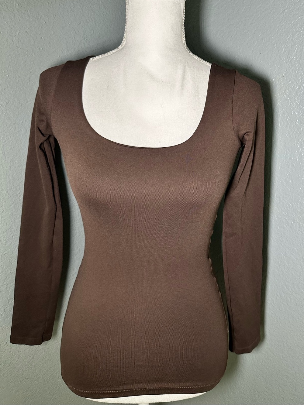 Aeropostale Long Sleeve Seriously Soft Sculpt Scoop Neck Top in Brown
